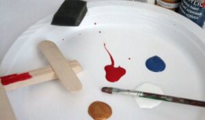 Pintando seu aviãozinho para ficar ainda mais legal